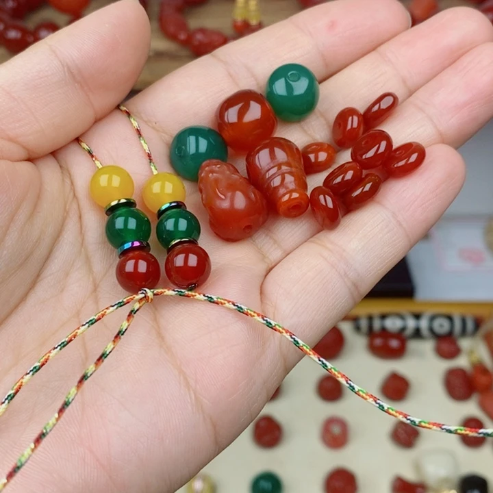 奔***灞玛瑙/玉髓未镶嵌颈饰