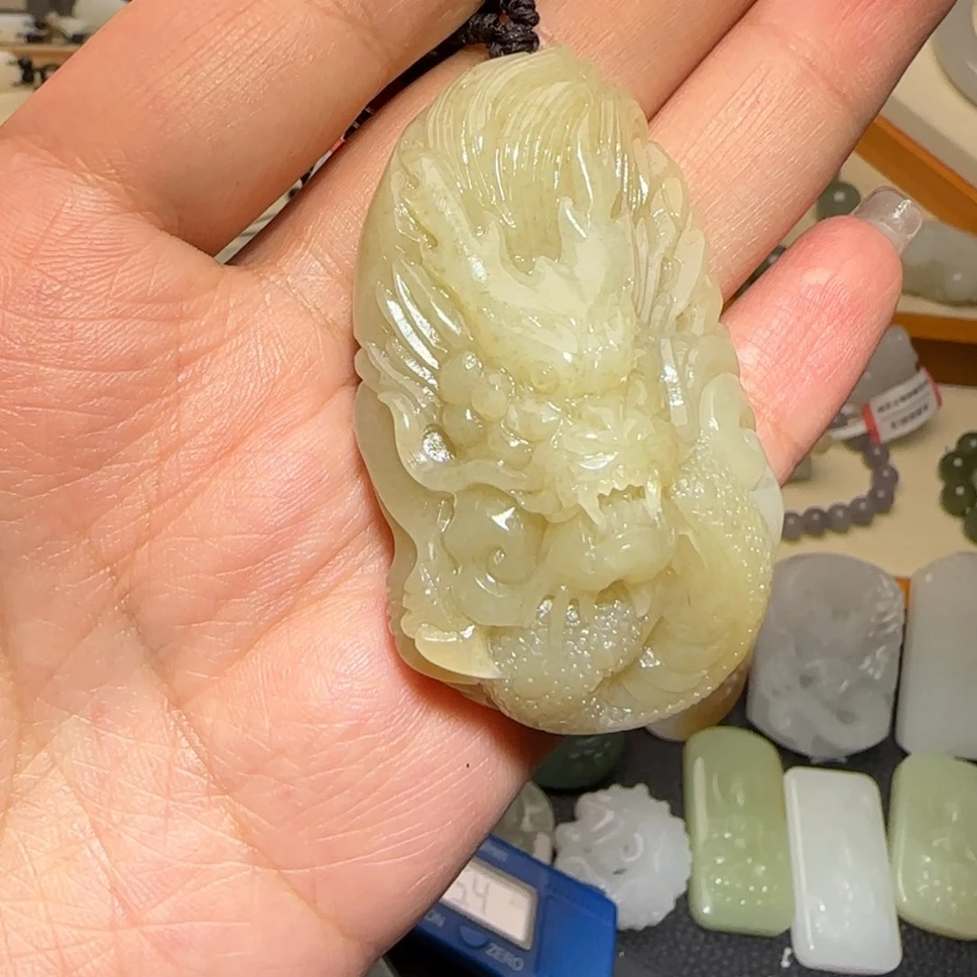 和田玉（糖玉）未镶嵌颈饰