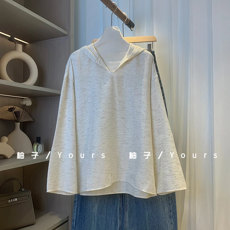 柚子yours【假日特调】春季新品亚麻金线花纱细闪简约V领连帽上衣