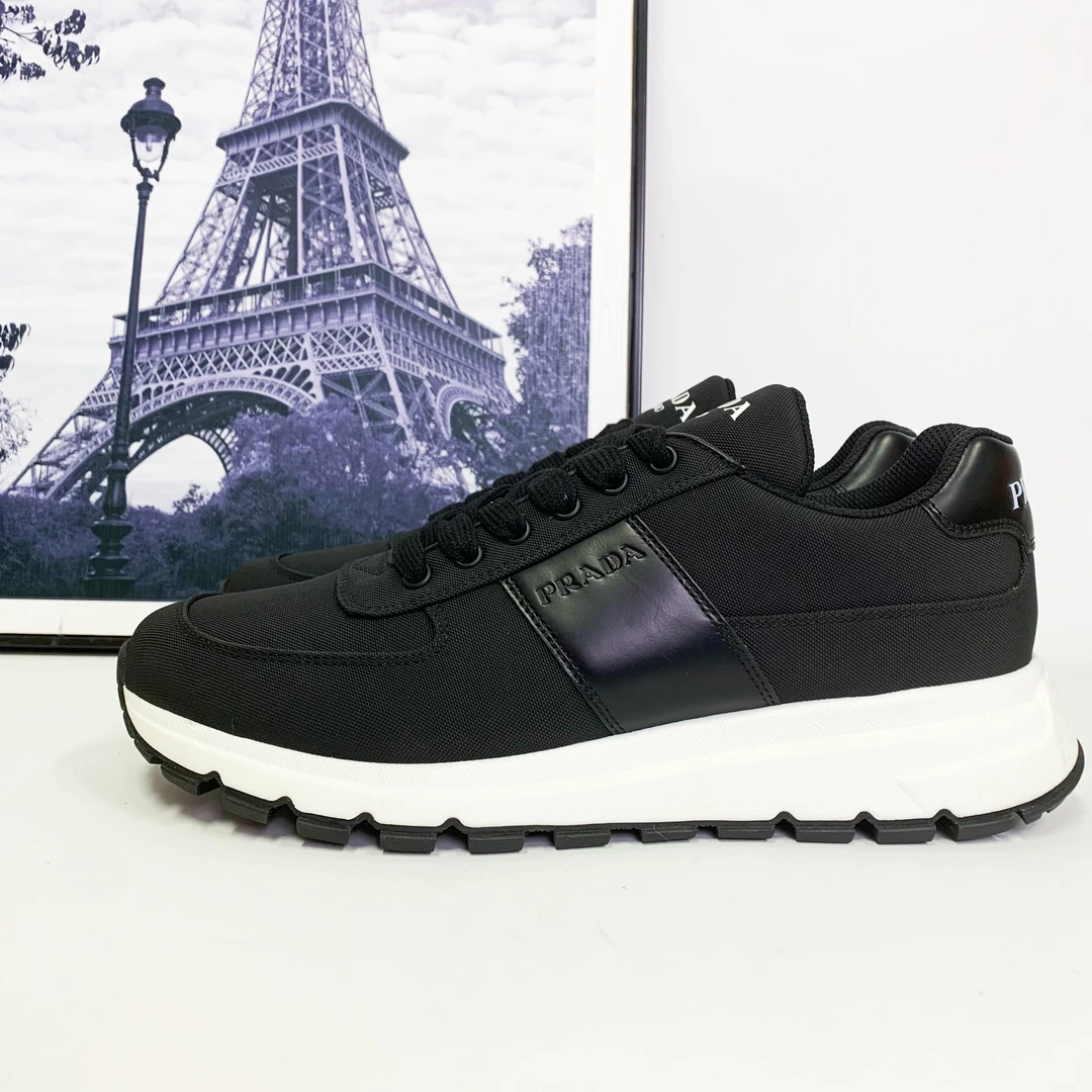 未使用 Prada/普拉达 普拉达黑色帆布带侧标白底运动鞋