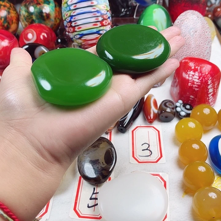 石***空玛瑙/玉髓未镶嵌珠宝奇石