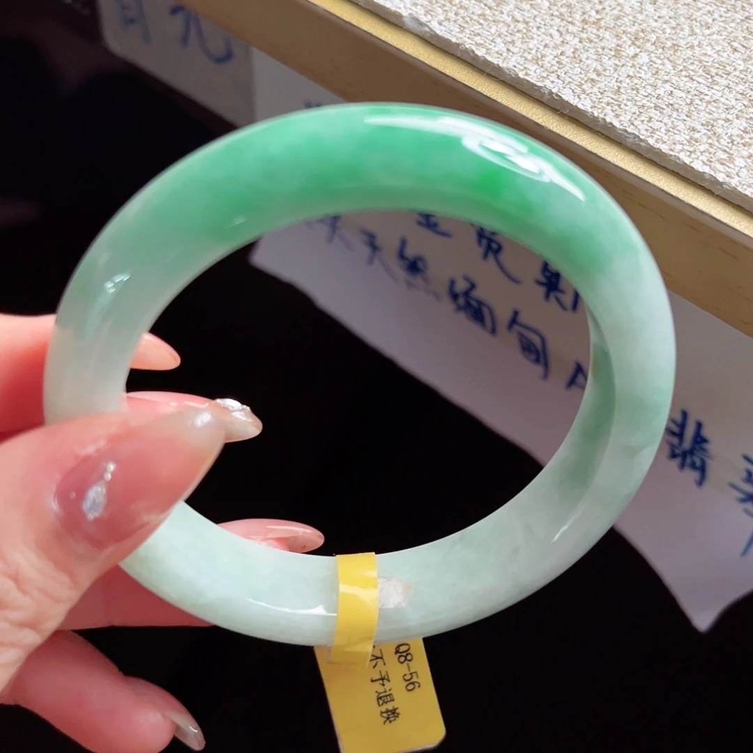 翡翠未镶嵌手镯手镯