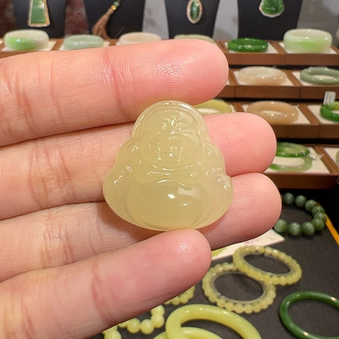 和田玉吊坠未镶嵌新疆若羌冰黄口