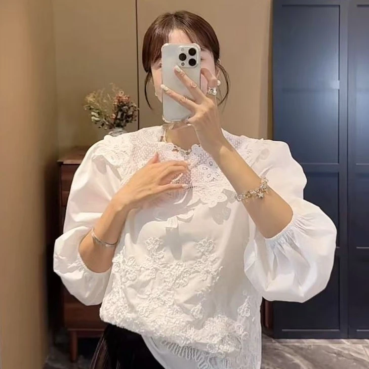 2026-5064女装韩系复古设计感绣花百搭长袖衬衫套装秋季必备新款