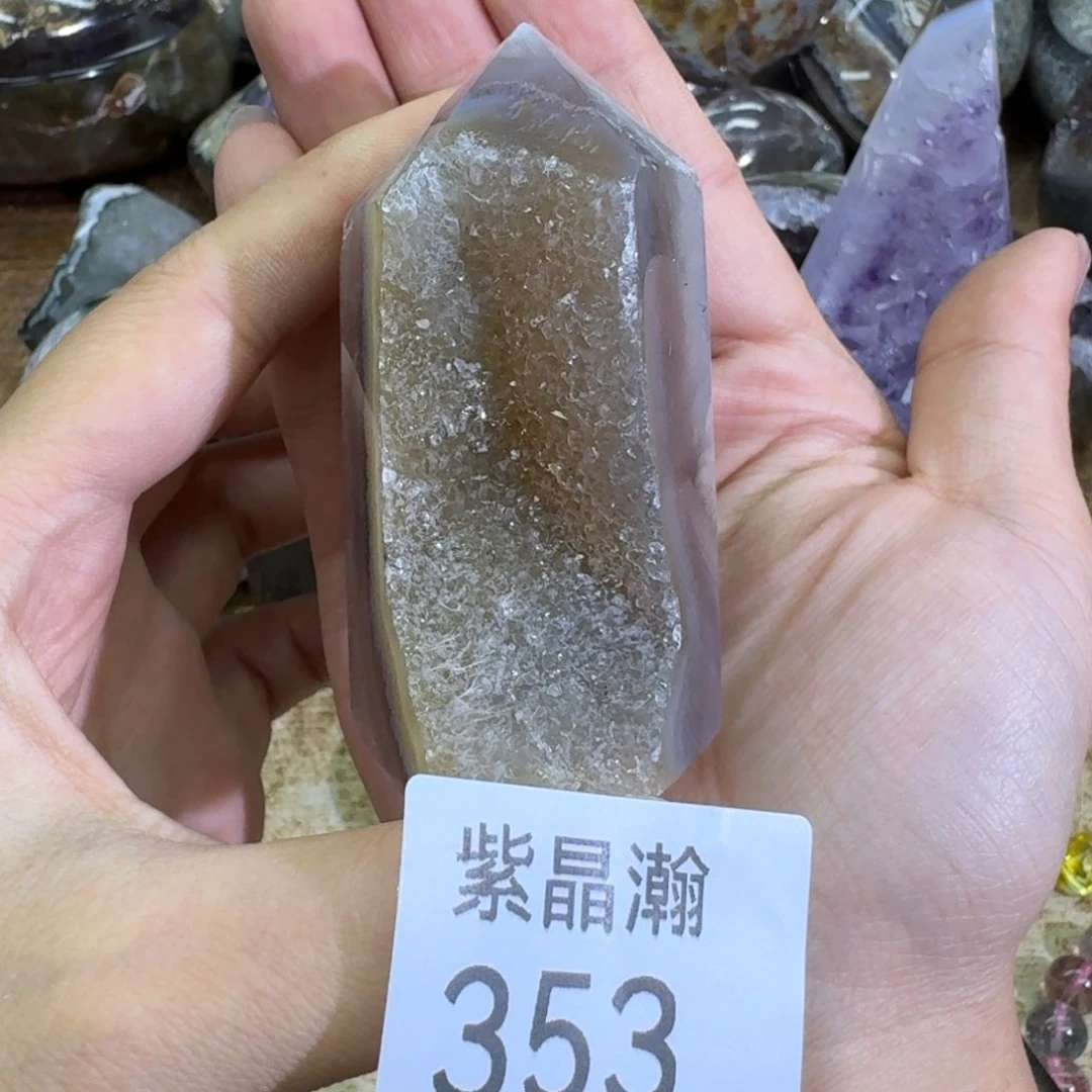 未镶嵌水晶大型摆件（非配饰）