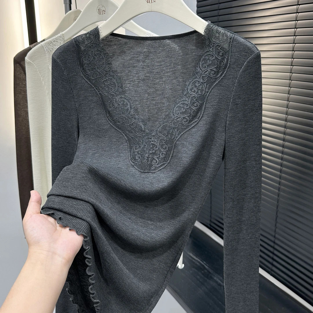 高级感灰色木耳边气质内搭上衣花边v领长袖打底衫女秋冬新款小衫