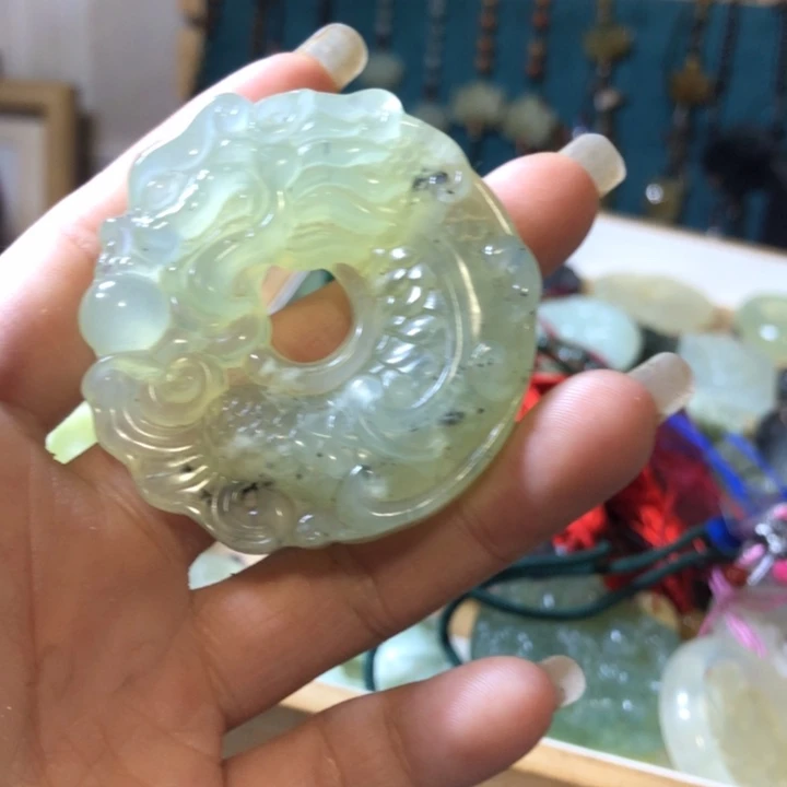 岫玉未镶嵌岫玉挂件