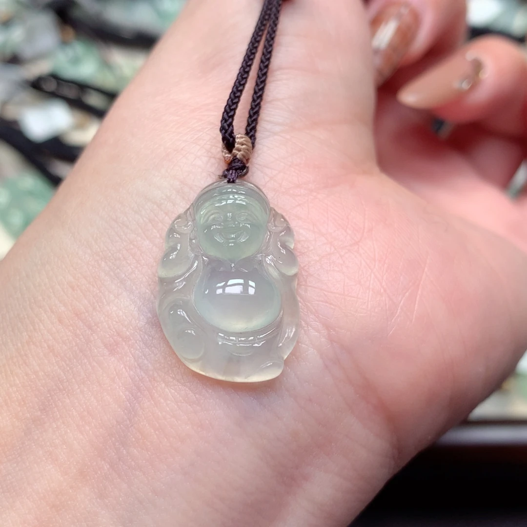 翡翠未镶嵌颈饰财神