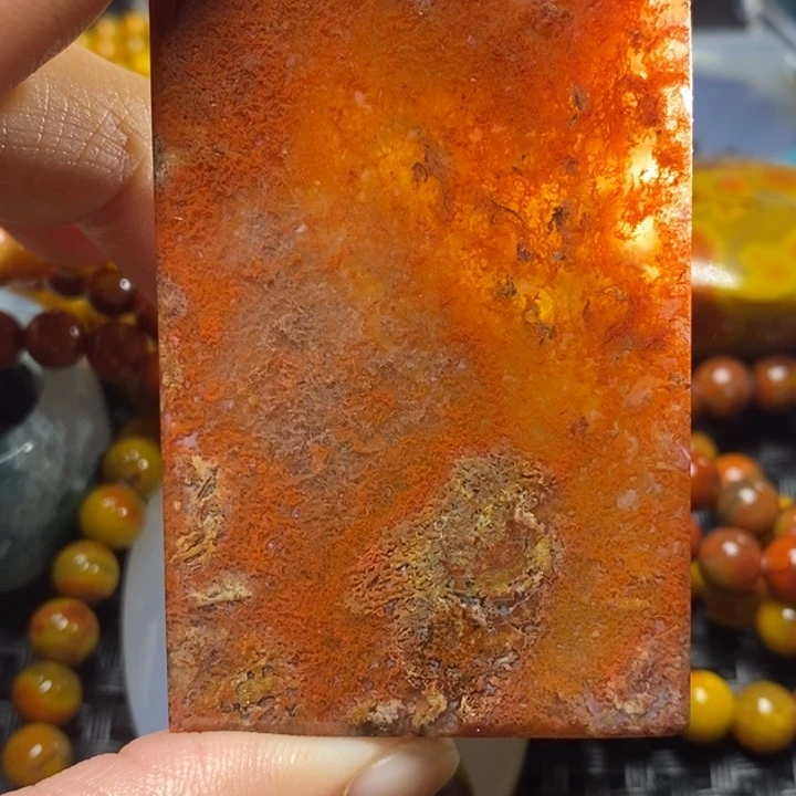 玛瑙/玉髓颈饰未镶嵌棋**智