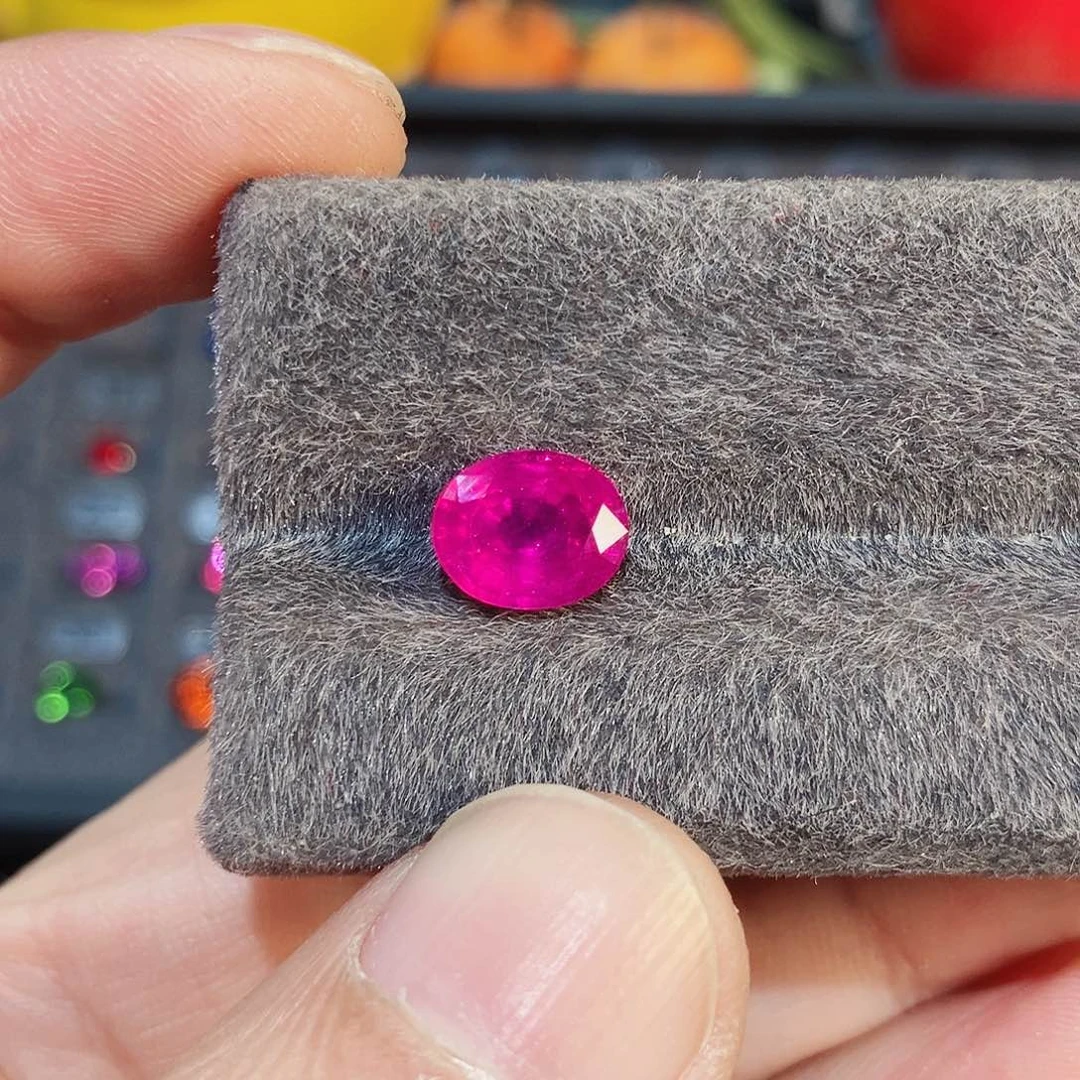 红宝石裸石未镶嵌2.56ct