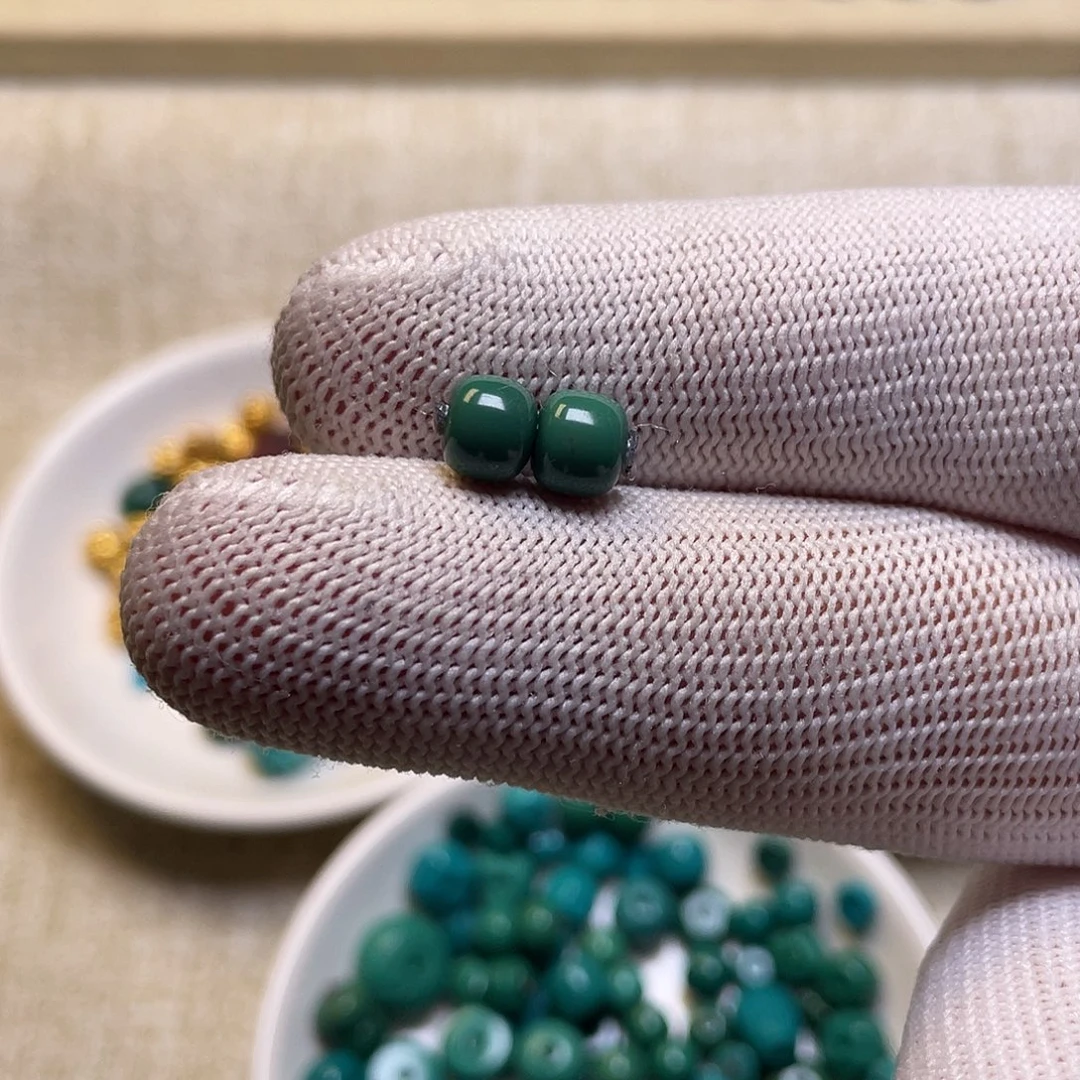 吴***誉绿松石未镶嵌配饰6.5