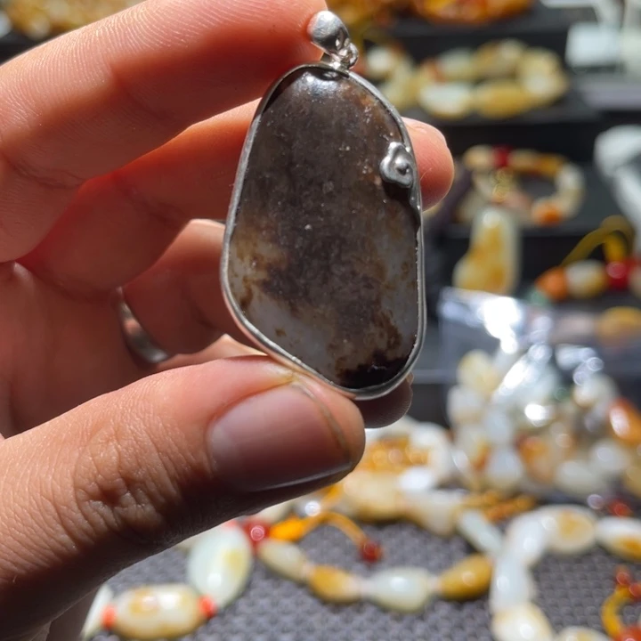 和田玉（子料）未镶嵌颈饰