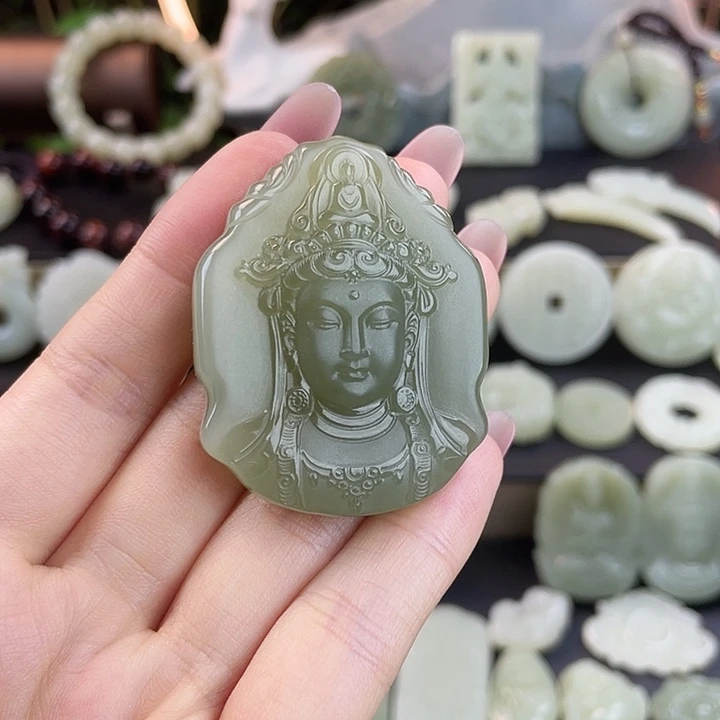 和田玉未镶嵌颈饰