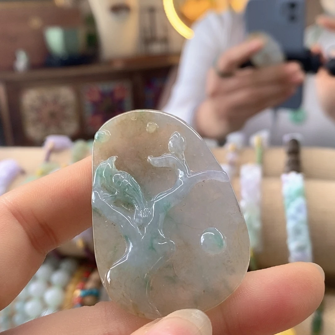 翡翠未镶嵌挂件翡翠挂件