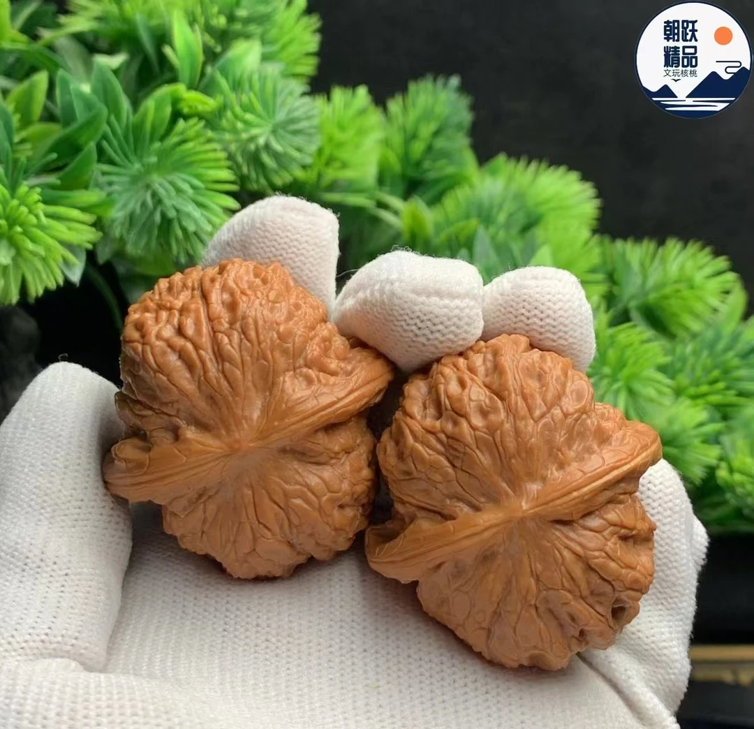 微修血麒麟文玩核桃