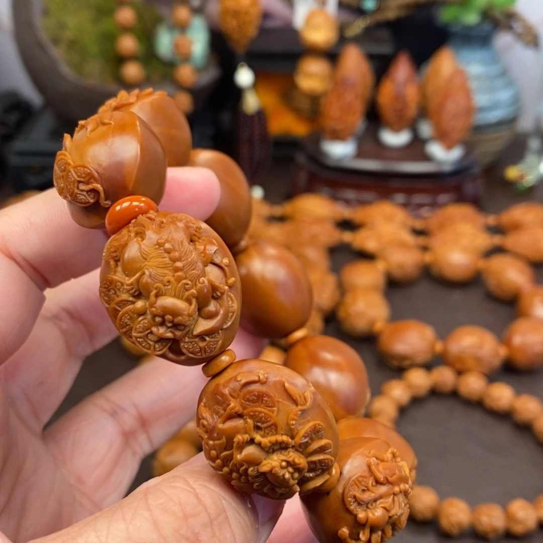 【闪购商品】橄榄核吊坠浮雕貔貅