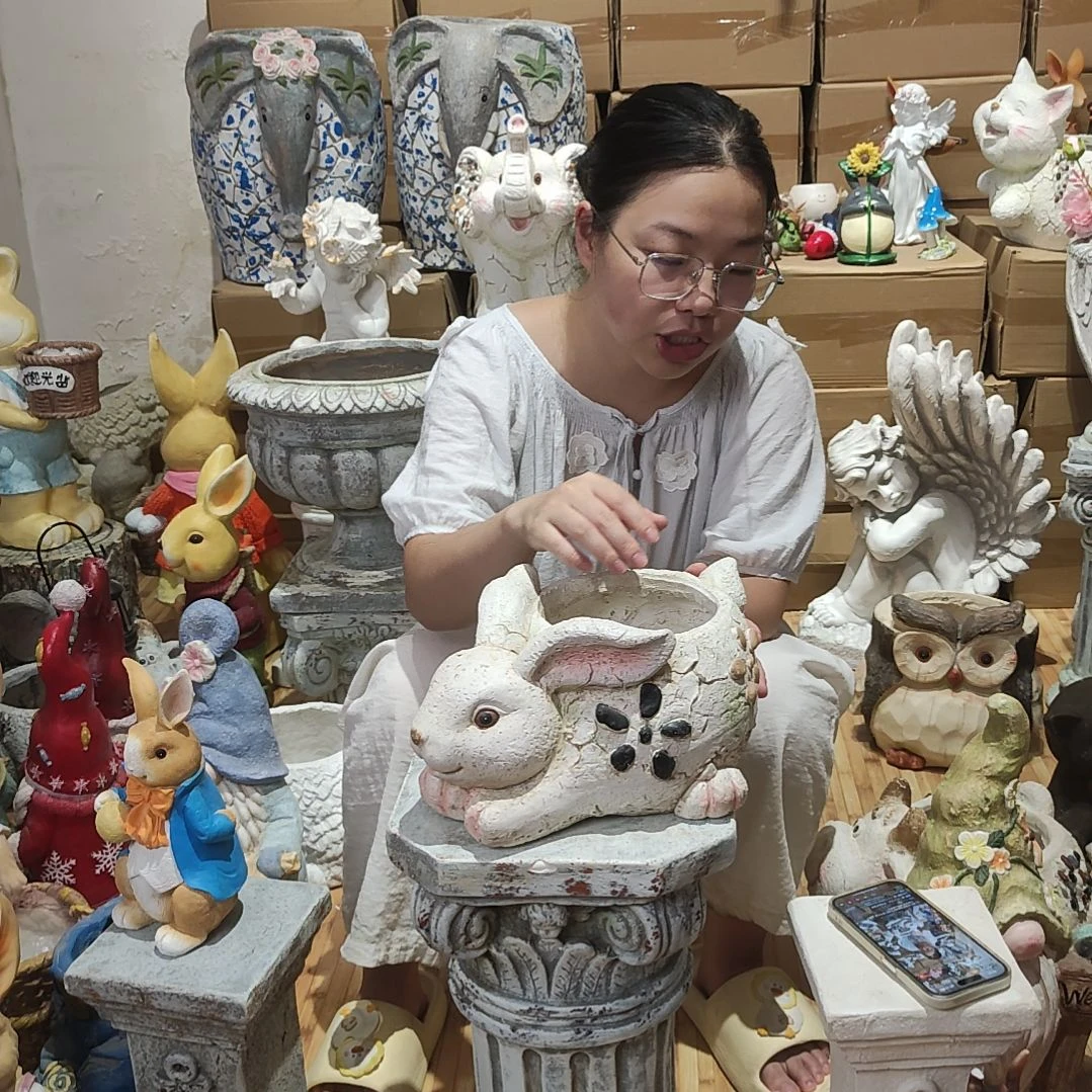 合成树脂氧化镁小白兔花盆一个