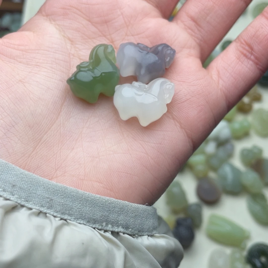 未镶嵌手绳和田玉未*