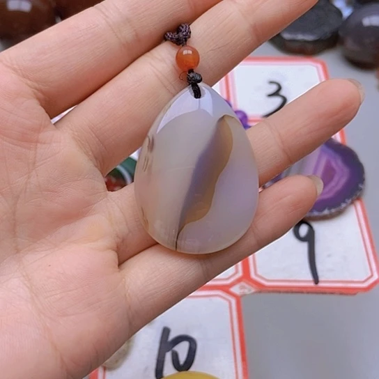 【闪购商品】玛瑙/玉髓手镯未镶嵌领*