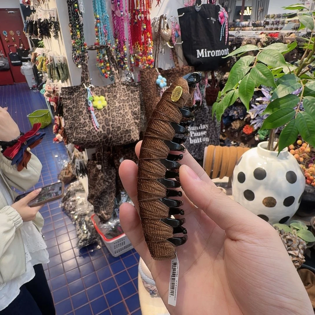 咖色大香蕉夹哦哦哦哦