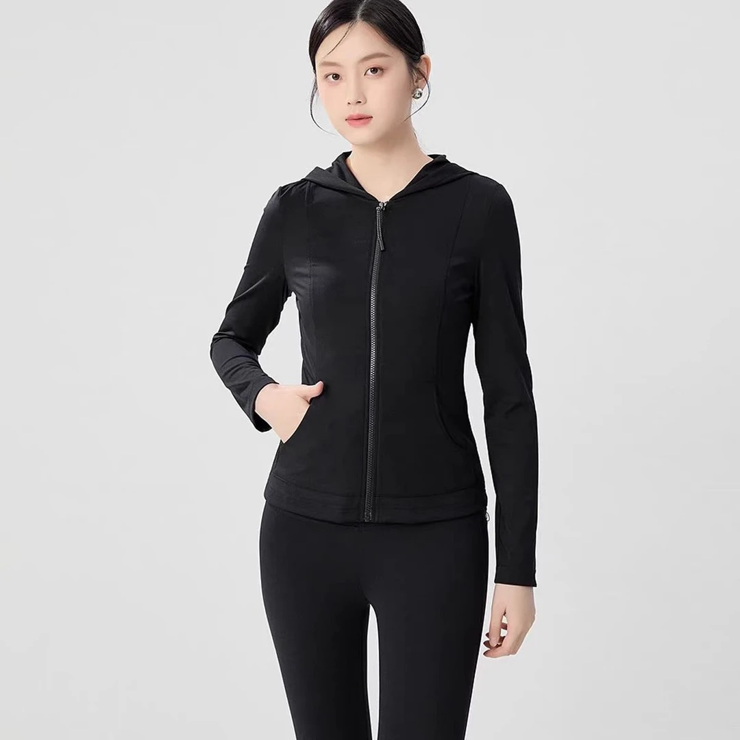 职业阿玛诗官方2025秋冬季新款时尚气质弹力修身拉链连帽外套女