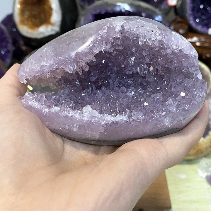 未镶嵌水晶大型摆件（非配饰）