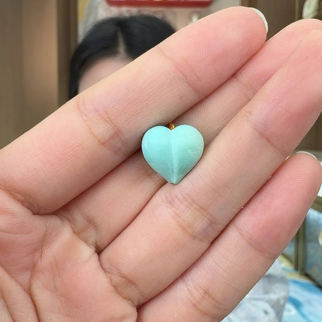 ****Q绿松石未镶嵌珠宝奇石