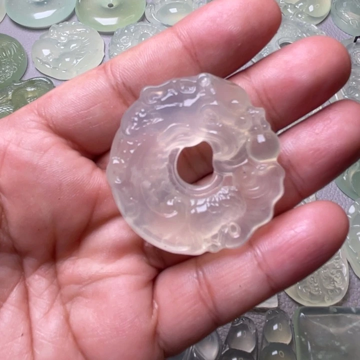 岫玉吊坠(赠链)未镶嵌小*合
