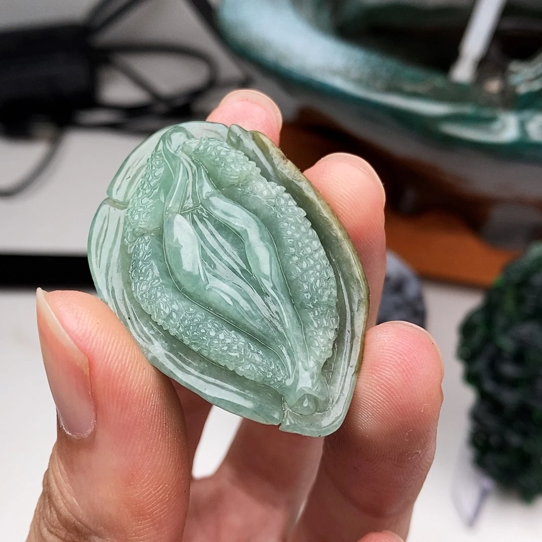 定制翡翠未镶嵌翡翠