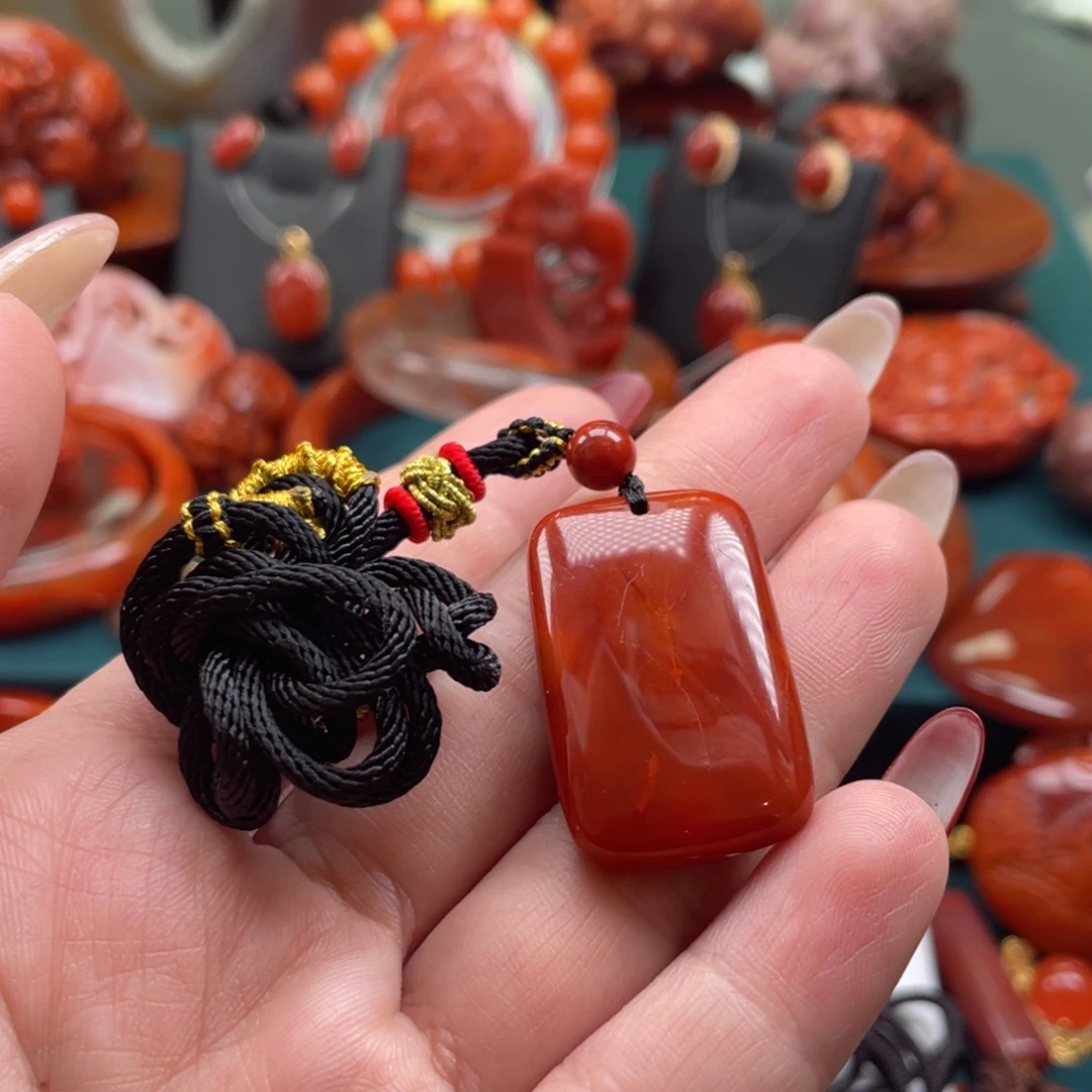 南红玛瑙未镶嵌川料南红无事牌吊坠