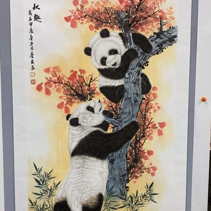 手绘作品等多种形式进行