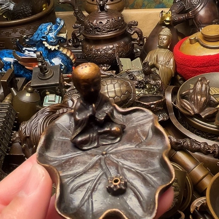 精美铜器批发档口