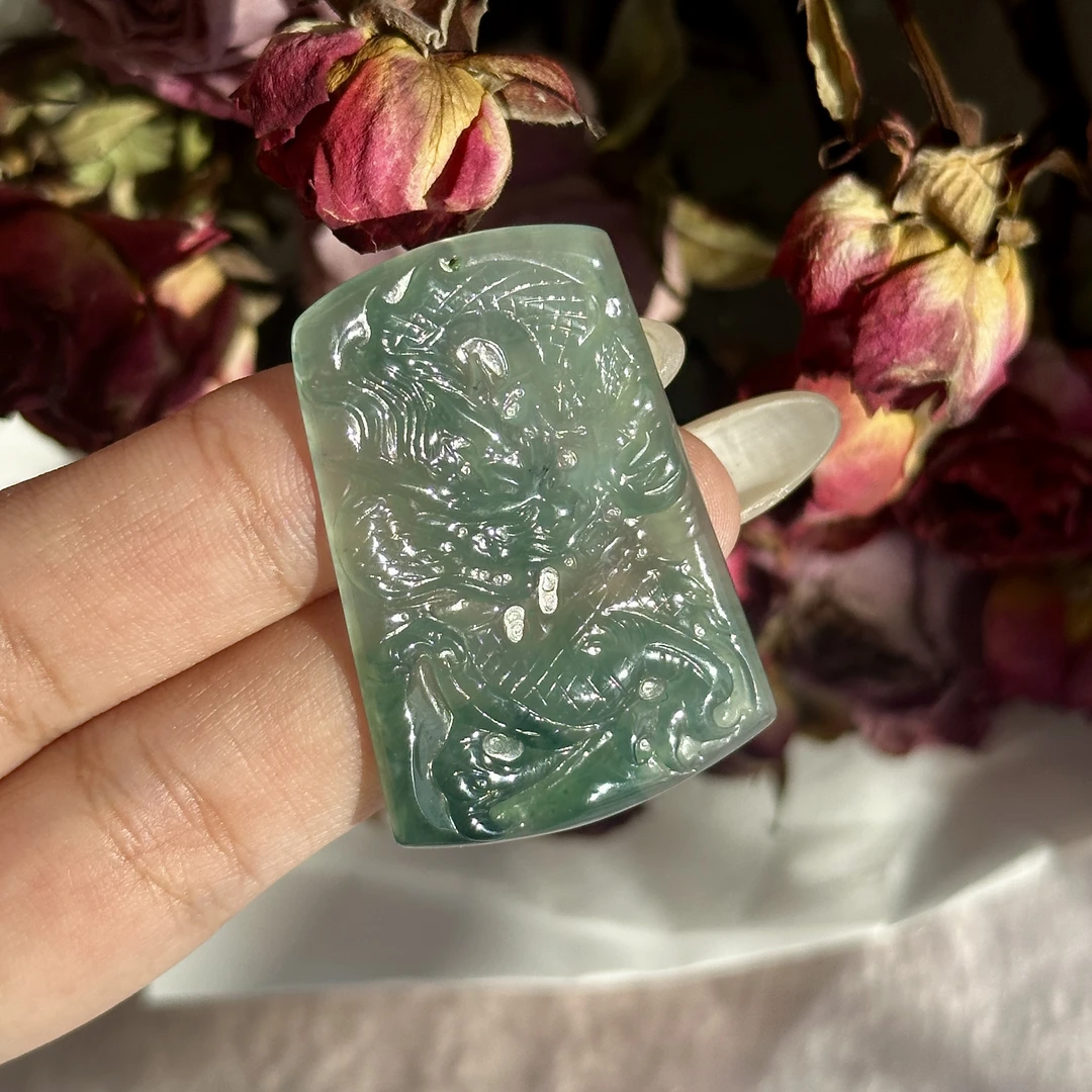 冰蓝底龙牌天然翡翠/多样性发一