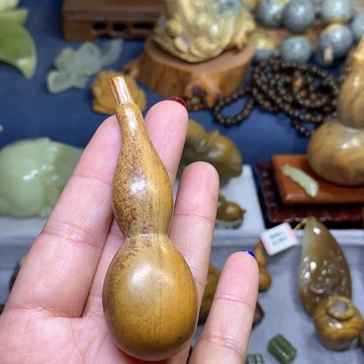 岫岩河磨玉（透闪石质玉）把件未镶嵌