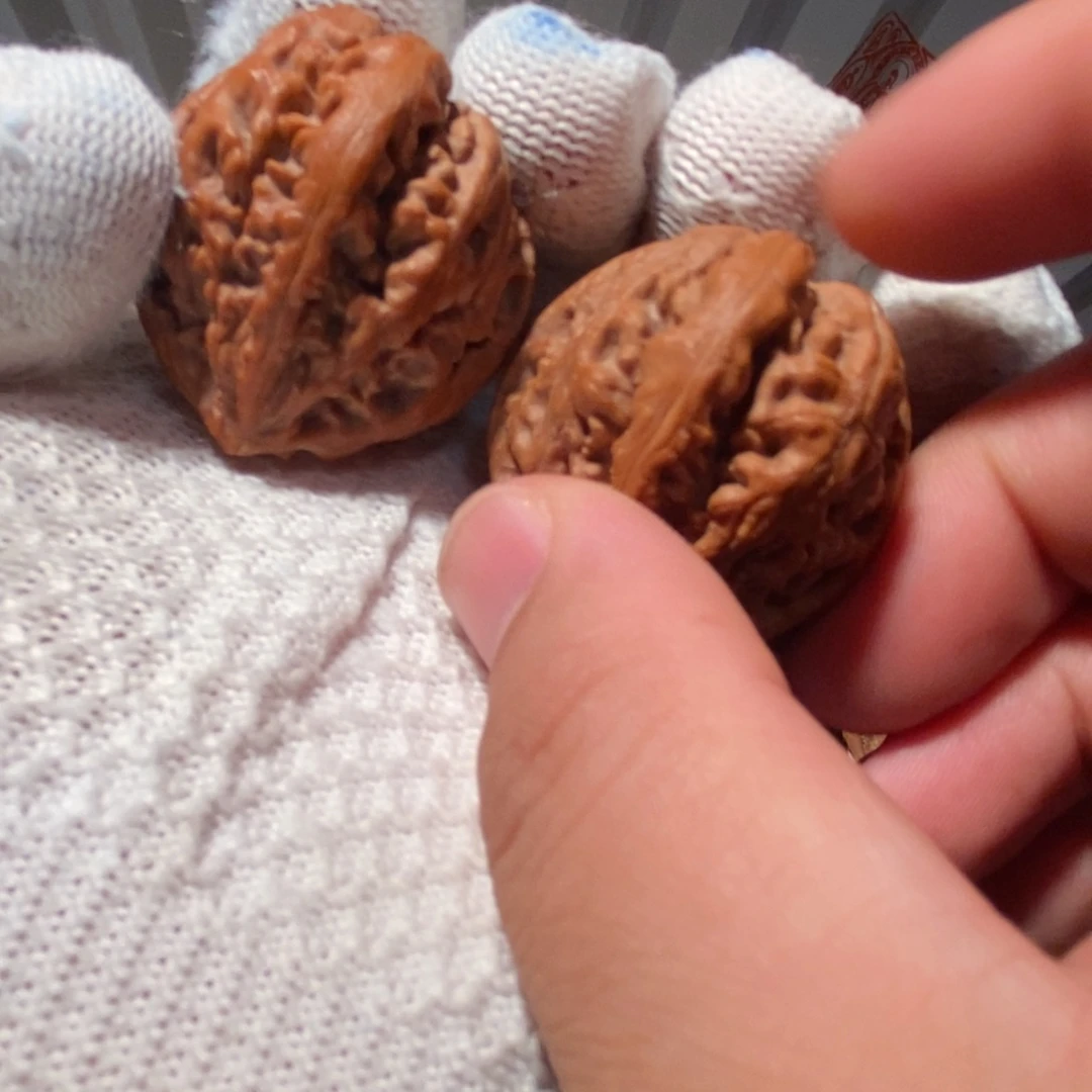 黼***驩文玩核桃把件麦穗虎头王