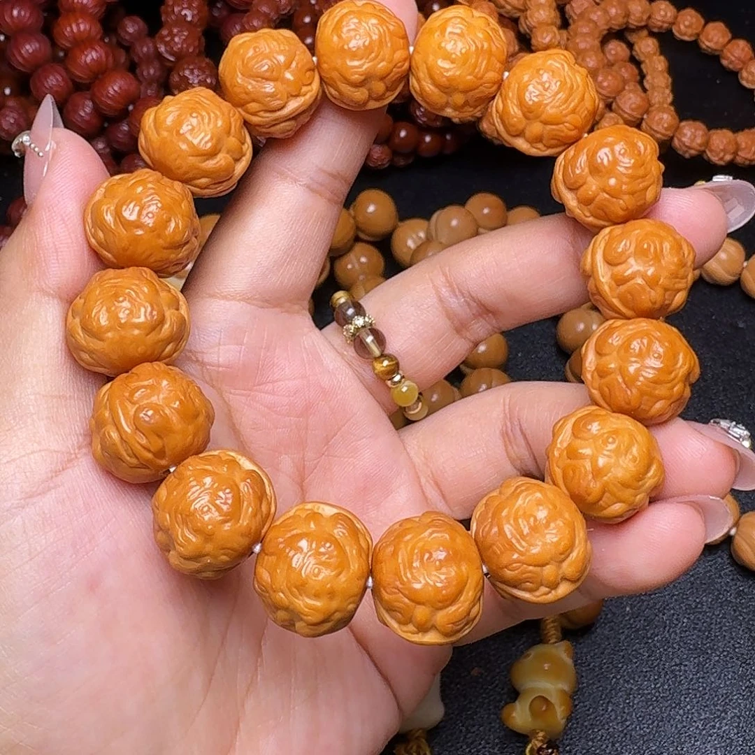 猴头核桃吊坠大蝉王