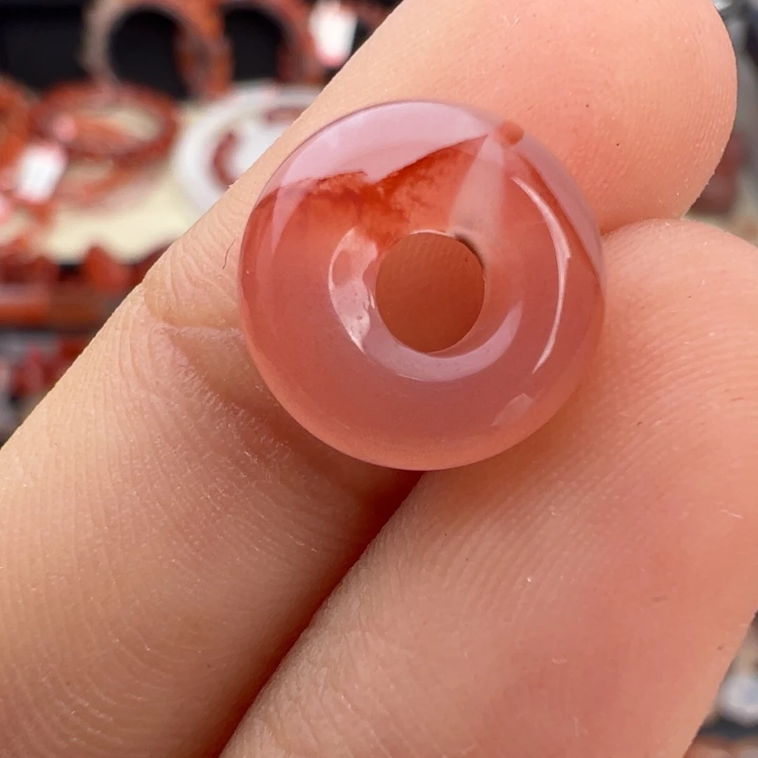 南红玛瑙未镶嵌颈饰面包圈