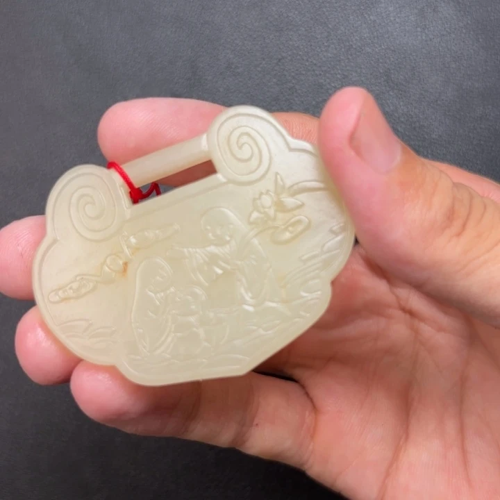 风***8和田玉未镶嵌颈饰