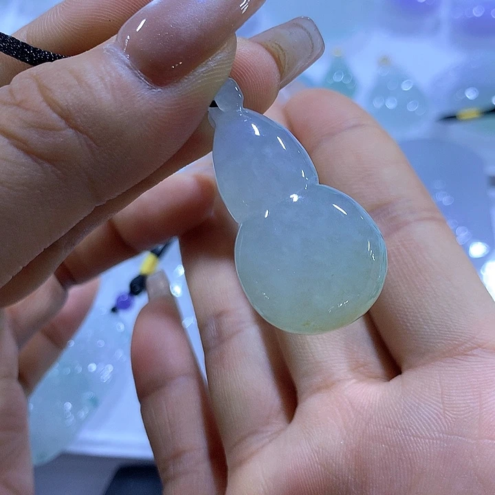 翡翠未镶嵌颈饰天然翡翠A货吊坠