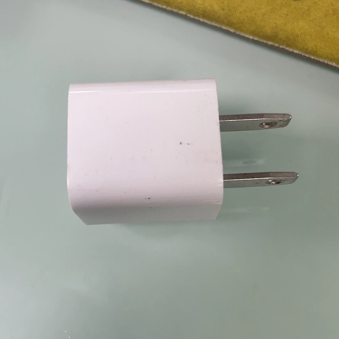苹果原装小功率充电头