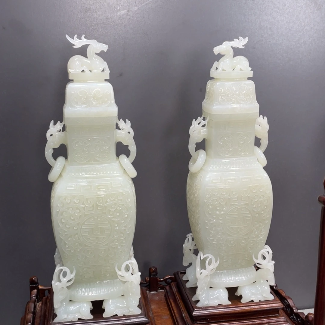 未镶嵌和田玉摆件