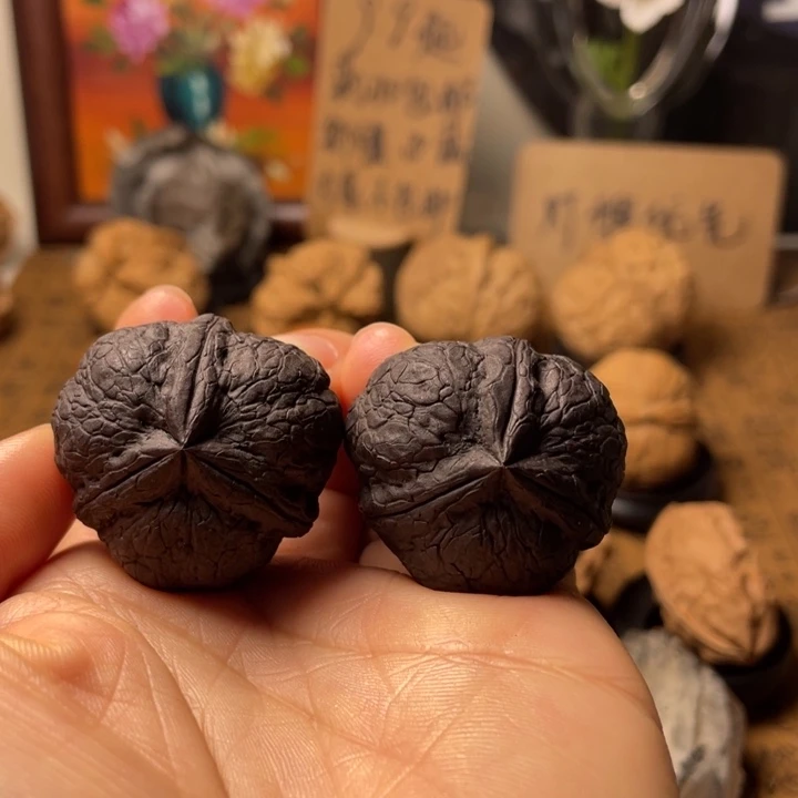 仝****三云南铁核桃默认微瑕50