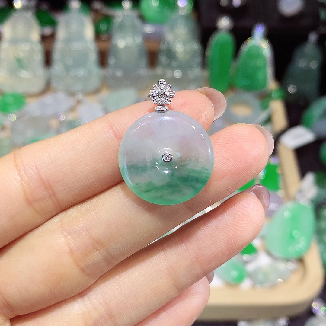 颈饰18K金镶嵌翡翠扣子