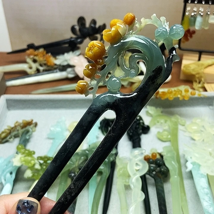 蛇纹石玉未镶嵌发饰