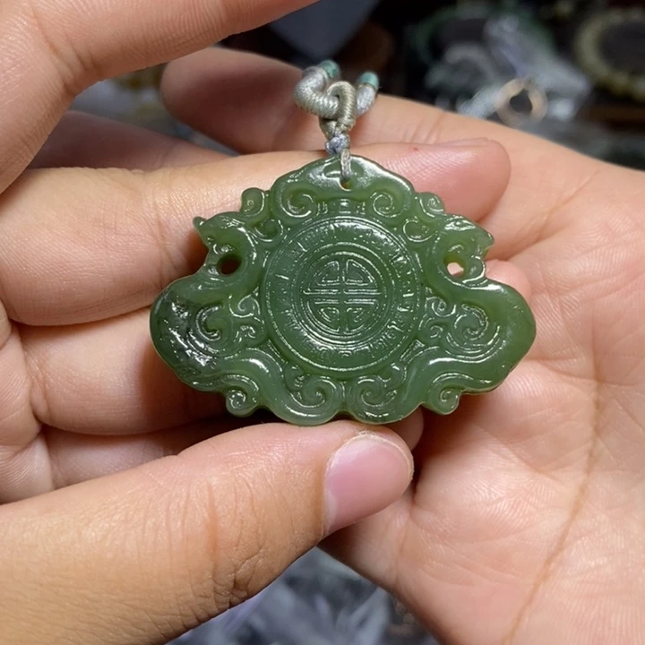 和田玉（碧玉）未镶嵌颈饰