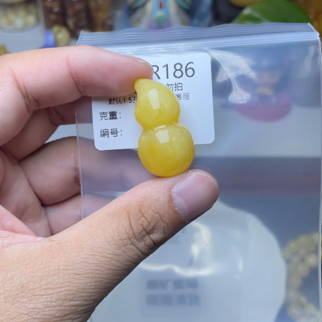 琥珀未镶嵌珠宝奇石