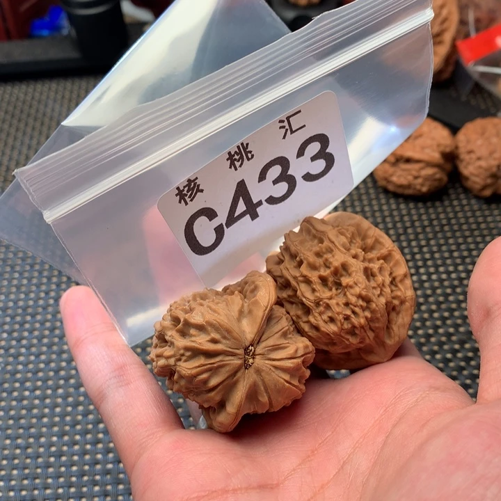 文玩核桃吊坠马老四