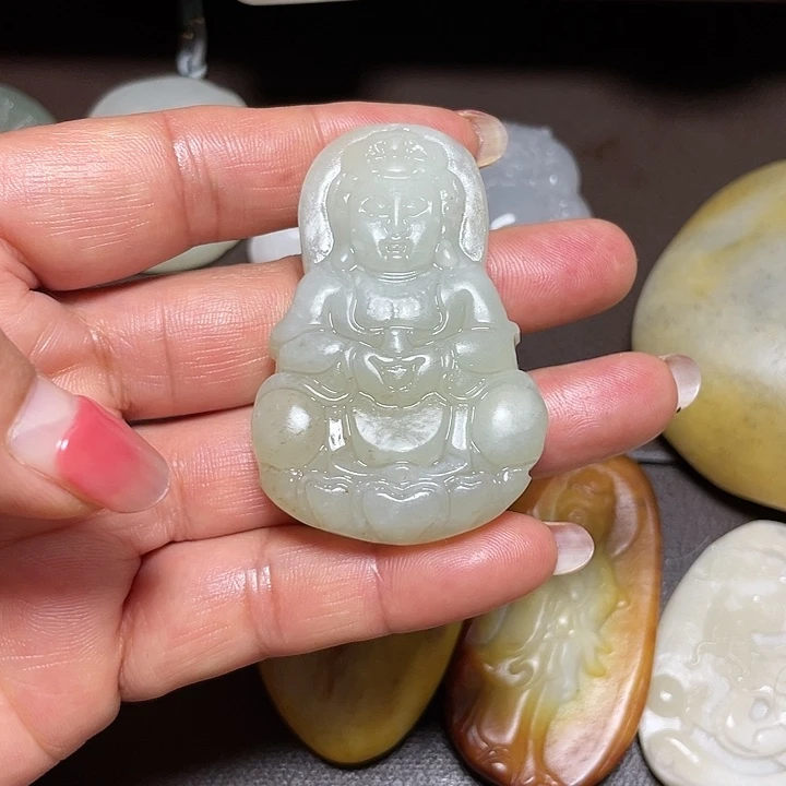 和田玉未镶嵌颈饰