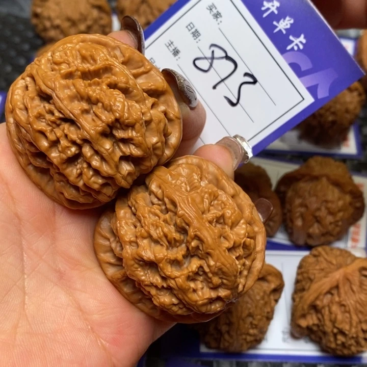 手串文玩核桃873粗筋44