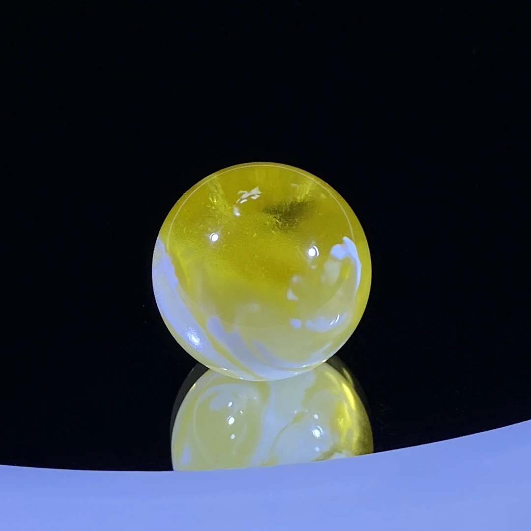 15.8mm金瓷白溶洞蜜蜡圆珠